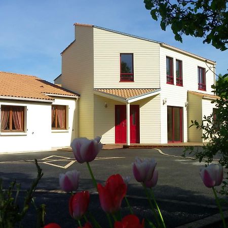 Le Logis De Saint-Martin Bed & Breakfast Haute-Goulaine ภายนอก รูปภาพ